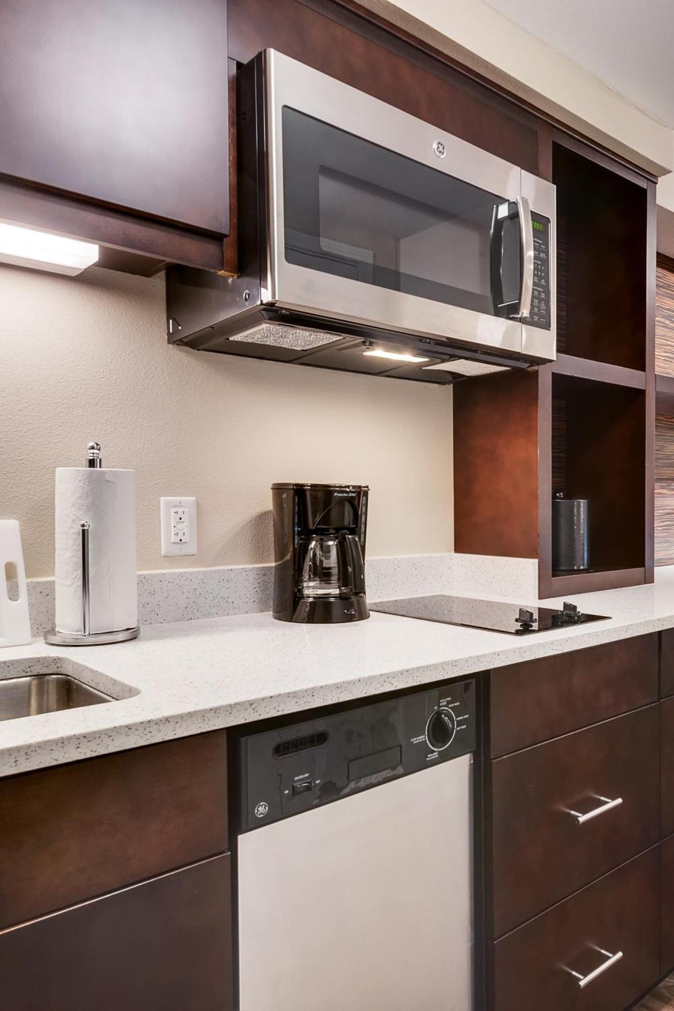 Towneplace Suites By Marriott Houston Baytown Exterior photo